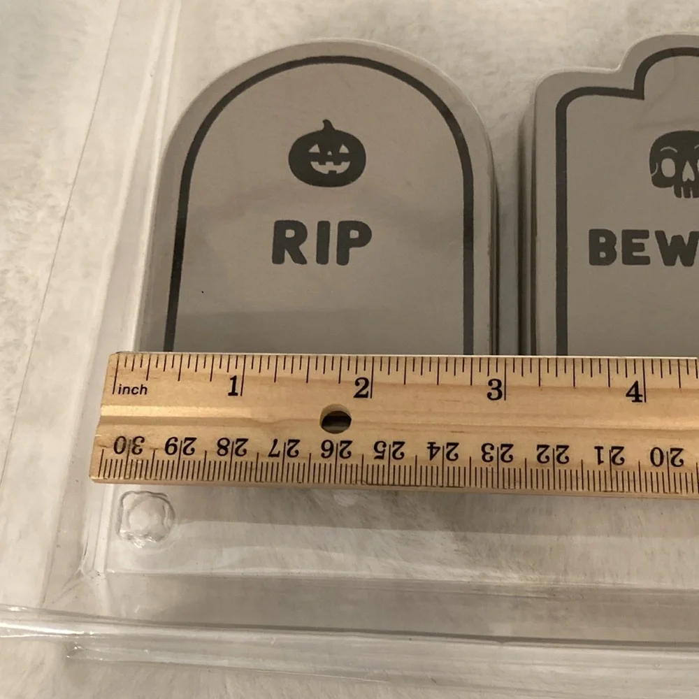 Target Hyde and Eek 2022 Halloween Mini Gravestones